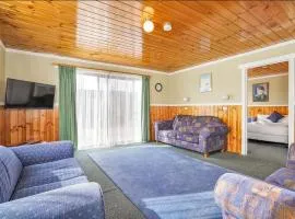 10-72 at Kellraine - Fully self contained
