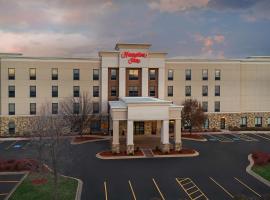Hampton Inn Yorkville: Yorkville şehrinde bir otel