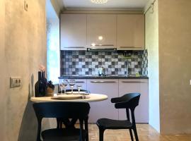 Квартира с видом на природу, hotel in Dilijan