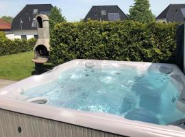 VILLA BIANCA am See، فندق في جورين -ليبين