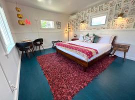 Urban Luxe Retreat l King Bed l Kitchenette, hotel in Solvang