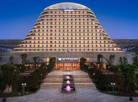 Wyndham Chongqing Yuelai, hotel v destinaci Čchung-čching