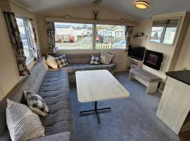 Willows Cosy Hideaway on 7 Lakes