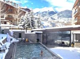 Family Luxury Private Apartments in 4 star SPA Resort St Ivan Rilski, Bansko, resort em Bansko