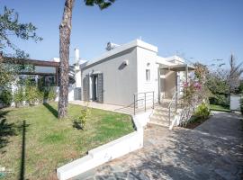Red Port Seaview House, hotel in Rafina