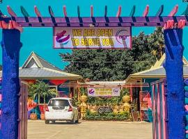 RedDoorz @ Alcala Garden Resort, hotel in Alcala