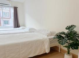 Jira Private simply room near Suvarnabhumi Airport、Ban Khlong Prawetのホテル