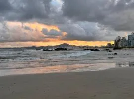 Apartamento praia Gravatá - Beto Carrero