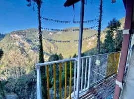 Birds Home : Rustic Cabins & Canvas Retreat
