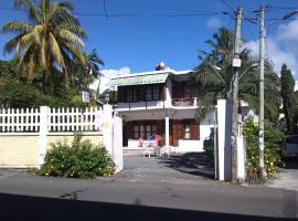 Auberge Etiennette, hotel Trou dʼ Eau Douce-ban