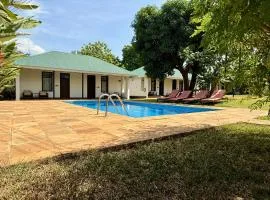 Bristol Cottages Kilimanjaro