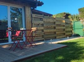 A 10 minutes des plus belles plages landaises, charmant T2 avec jardin privatif, hotel a Angresse