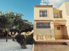 Casa La Higuera, hotel v destinaci Retamar