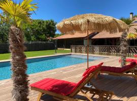 Villa Valhalla - 400m from beach, sauna and big heated pool: Labenne şehrinde bir otel