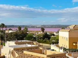 Pink Lake Chale