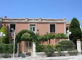 Quiet home in Nea Gonia off the beaten track