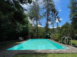 Madreselva Hostel, hostel &sigma;&epsilon; Yala