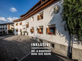 Engadiner Boutique-Hotel GuardaVal, hotel en Scuol