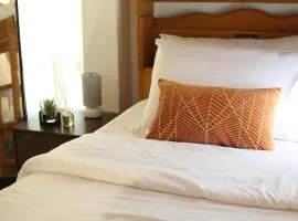 StoryStays City Pod - Entire Unit at the heart of Cebu