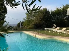 Comfortable villa lower level in Montelabbate with private pool