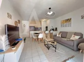 T3 renove dans residence avec piscine et garage Capacite max 6 personnes