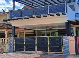 SR Kampar 2-Storey LANDED HOMESTAY