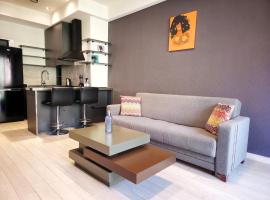 Newly Renovated Condo Steps to Republic Square, hotel v Jerevanu