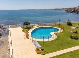 Cozy Apartment In Benalmadena With Wifi