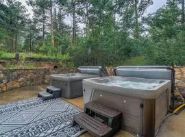 The Stone Lodge - Sleeps 15 - Hot Tubs - Game Room