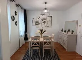 Le gite d'Arsène avec terrasse et garage en option a 200 m de la plage