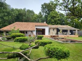 Villa du Bois Lilas、Saint-Laurent-de-la-Préeのホテル
