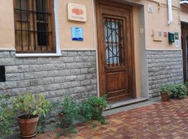 Casa de Pueblo El Patio de las Cebollas – hotel w mieście Segorbe