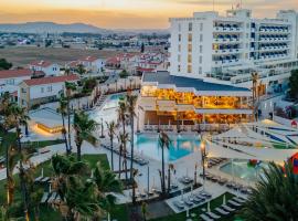 Lordos Beach Hotel & Spa, hotel v destinaci Larnaka