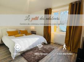 Beau studio proche des Halles, hotel v destinaci Crémieu