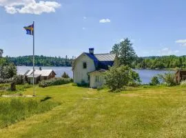 2 Bedroom Gorgeous Home In Åsensbruk