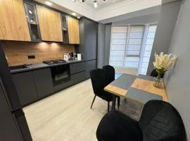 RentNow Family Large Apartment near Park