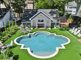Midtown 6bed 5bath w pool and sauna