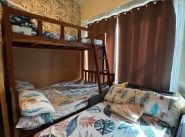 Balay Pamilya - One Madison Iloilo, hotel con hidromasaje en Ilo&iacute;lo