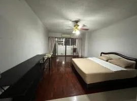 Srivara condo Rachada