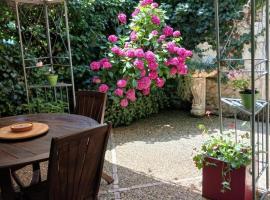 Maison de charme à Brantôme, animaux admis, parking inclus - FR-1-616-461, hotel i Brantôme