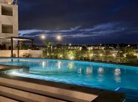 Azzure Bokarina Penthouse- Brand New- Ocean View- Resort Style Pool- Steam Room