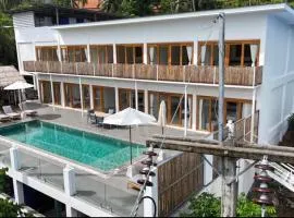 8 Bedroom Monkey Villa Room 202