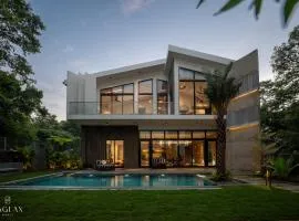 Mar Selva by Koala V2 4 BR mansion in Siolim