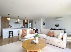 Berryfields Luxury Gem - New Home Richmond、ネルソンのホテル
