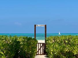Villa Kipara - Beachside - Private Pool & Jacuzzi, hotell sihtkohas Pwani Mchangani