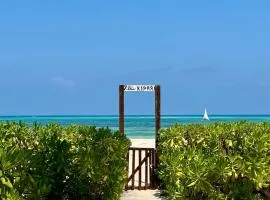 Villa Kipara - Beachside - Private Pool & Jacuzzi