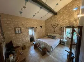 Le Relais des Chevaliers "La Chambre des Templiers"