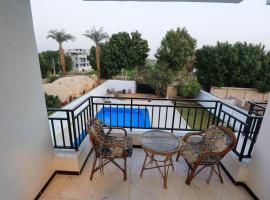 Villa Abo Tarek, hotel v destinaci Al Aqālitah