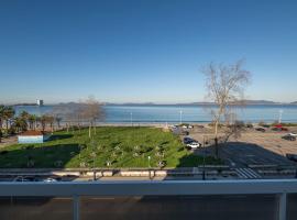 Primera Linea de Playa Samil Costa con Garaje Incluido, apartment in Vigo