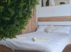 Ella Lux Apartment